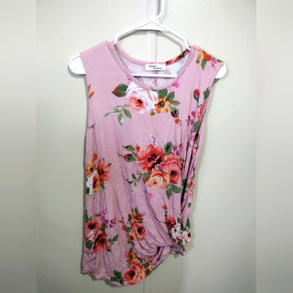 Women's pink floral shirt